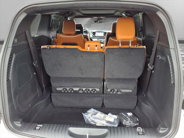 2026 Chrysler Pacifica Pinnacle AWD