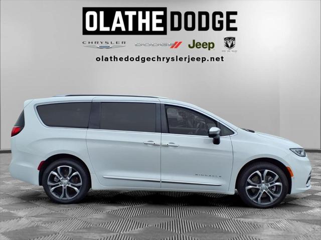 2026 Chrysler Pacifica Pinnacle AWD