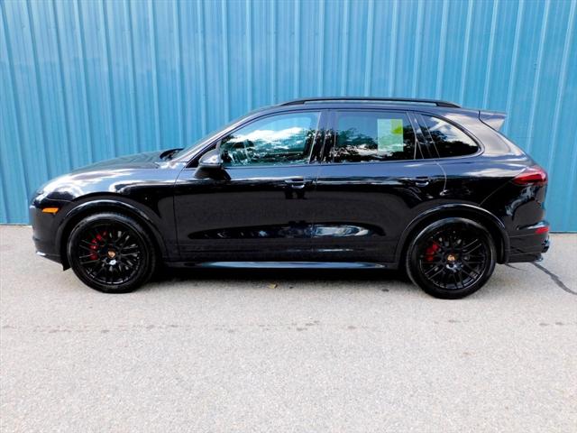 2016 Porsche Cayenne GTS