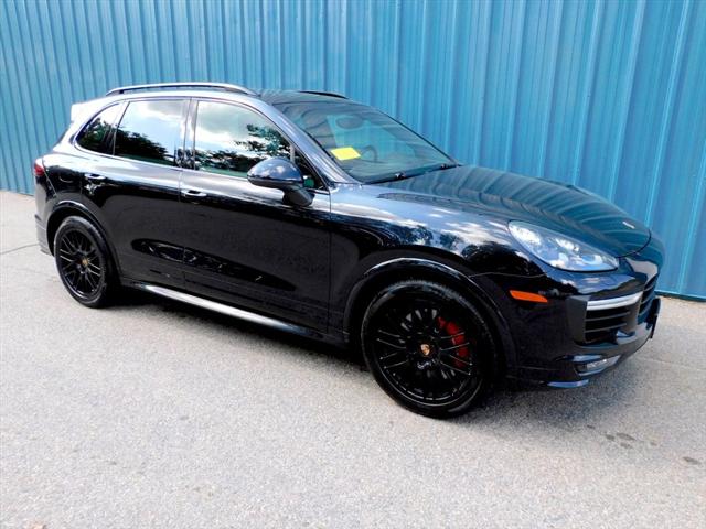 2016 Porsche Cayenne GTS