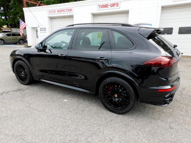 2016 Porsche Cayenne GTS