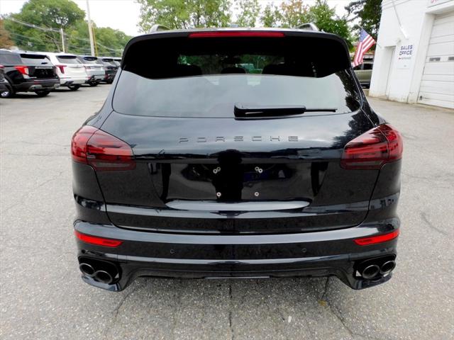 2016 Porsche Cayenne GTS