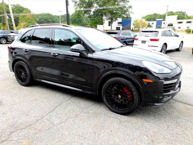 2016 Porsche Cayenne GTS