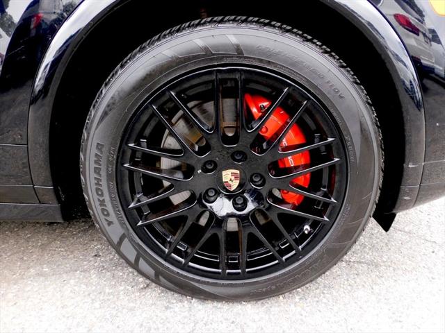 2016 Porsche Cayenne GTS