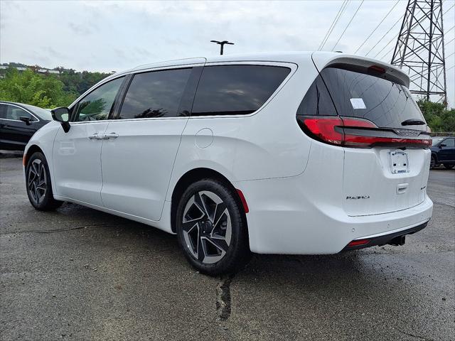 2027 Chrysler Pacifica Limited