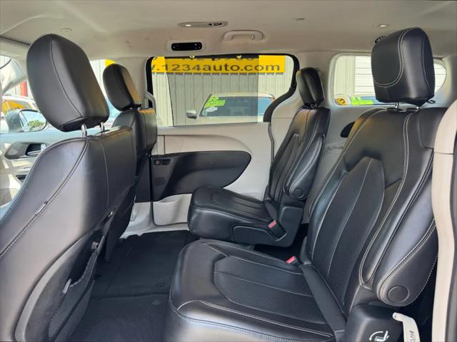 2023 Chrysler Pacifica Touring L