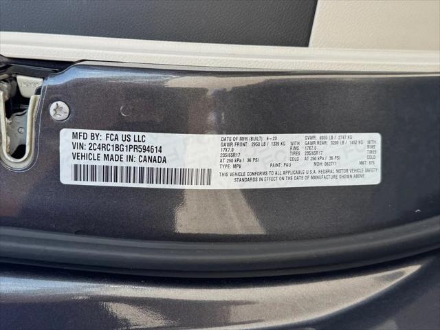 2023 Chrysler Pacifica Touring L
