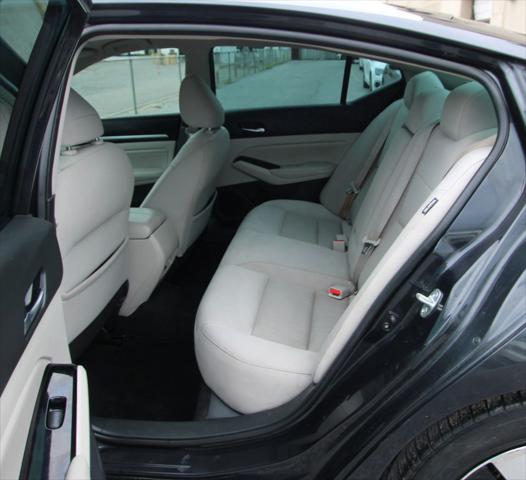 2021 Nissan Altima SV FWD