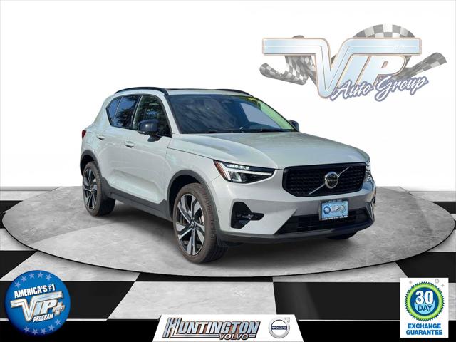 2024 Volvo XC40 B5 Plus Dark Theme for sale in Huntington, NY