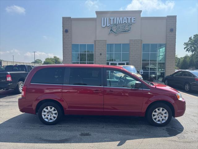 2009 Chrysler Town & Country LX for sale in Appleton, WI