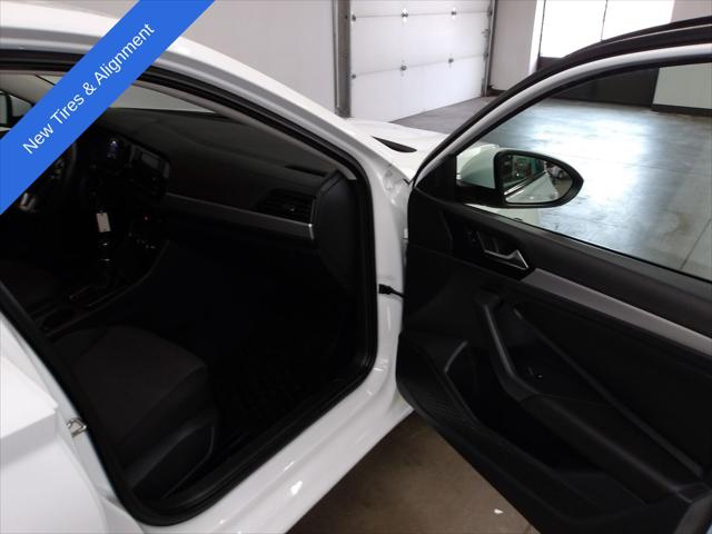 2021 Volkswagen Jetta 1.4T R-Line