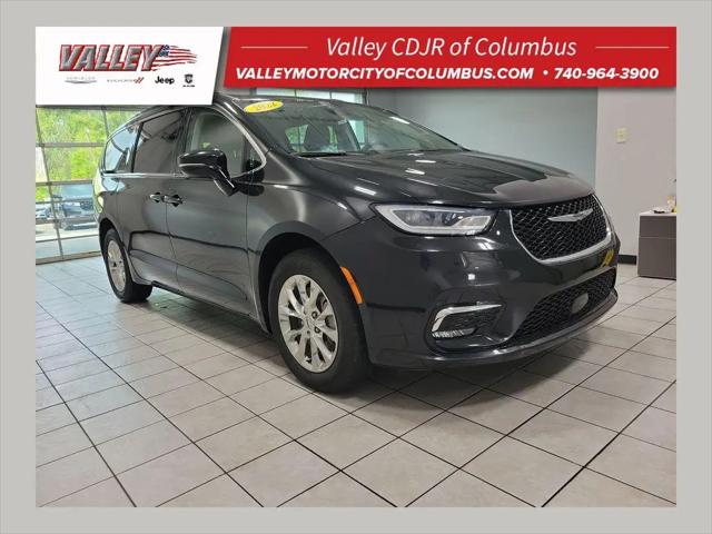 2022 Chrysler Pacifica Touring L AWD for sale near Pataskala, OH