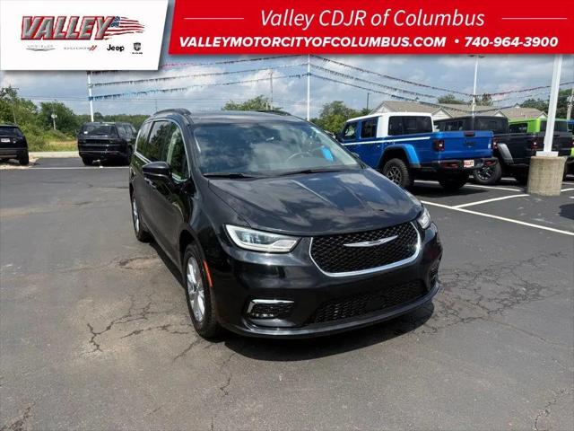 2022 Chrysler Pacifica Touring L AWD for sale near Pataskala, OH