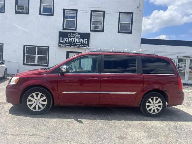 2012 Chrysler Town & Country Touring-L for sale in Springfield, IL