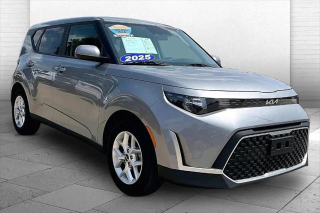2025 Kia Soul LX for sale in Lawrence, KS