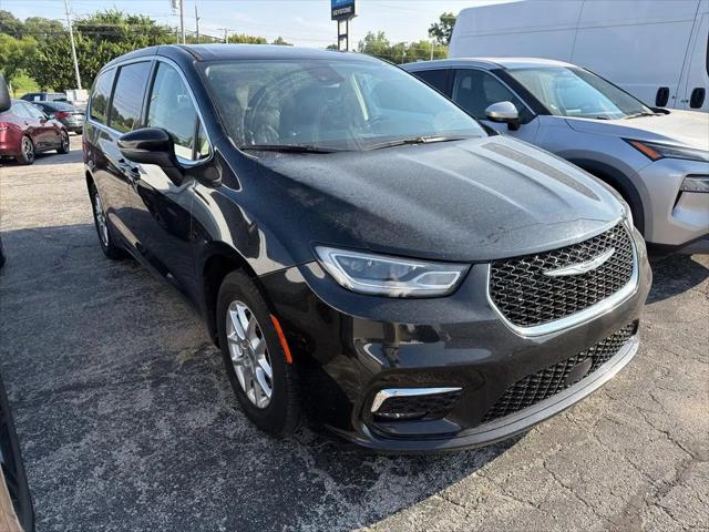 2023 Chrysler Pacifica Touring L for sale in Sand Springs, OK