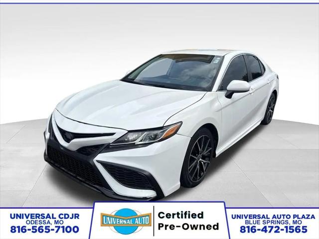 2021 Toyota Camry SE for sale in Odessa, MO