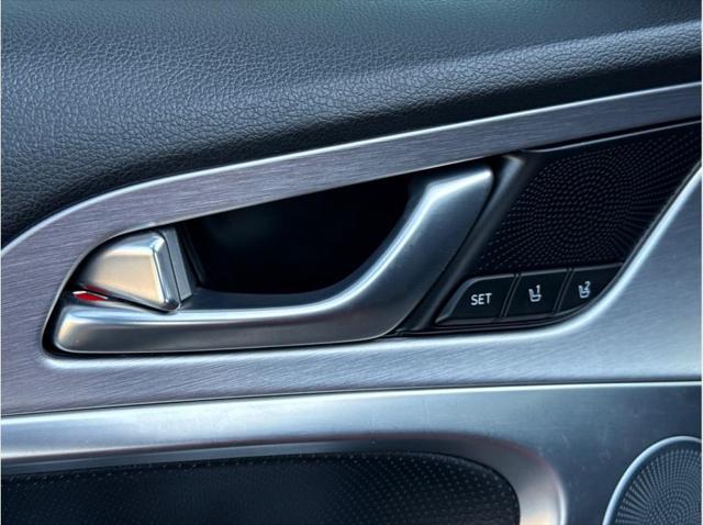 2020 Genesis G70 2.0T AWD