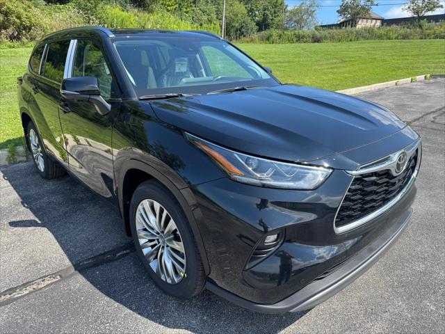 2026 Toyota Highlander Platinum for sale in Johnstown, PA