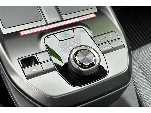 2027 Toyota bZ XLE FWD