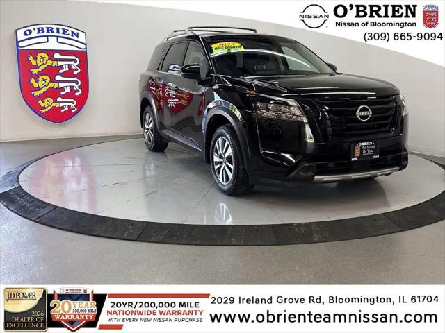 2025 Nissan Pathfinder SL 4WD for sale in Bloomington, IL