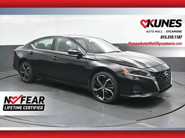 2025 Nissan Altima SR FWD for sale in Sycamore, IL