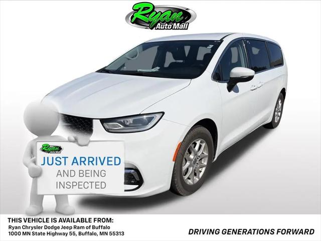 2023 Chrysler Pacifica Touring L for sale in Buffalo, MN