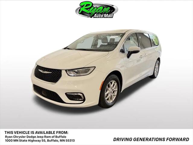 2023 Chrysler Pacifica Touring L for sale in Buffalo, MN