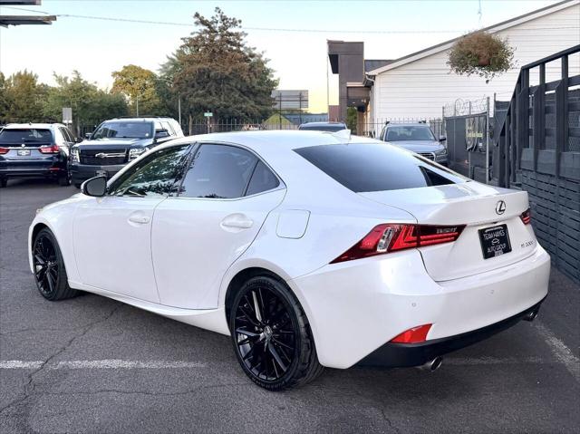 2016 Lexus IS 200t Base 4dr Sedan