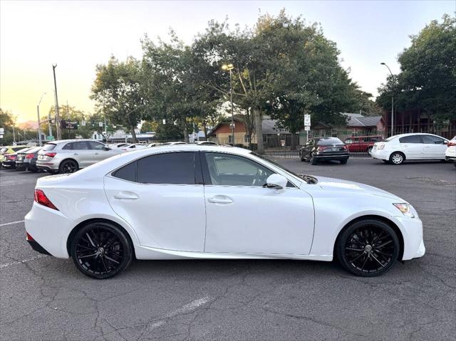 2016 Lexus IS 200t Base 4dr Sedan