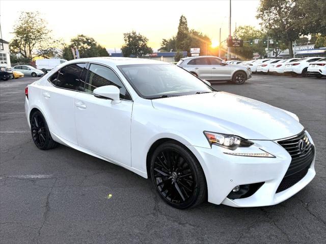 2016 Lexus IS 200t Base 4dr Sedan