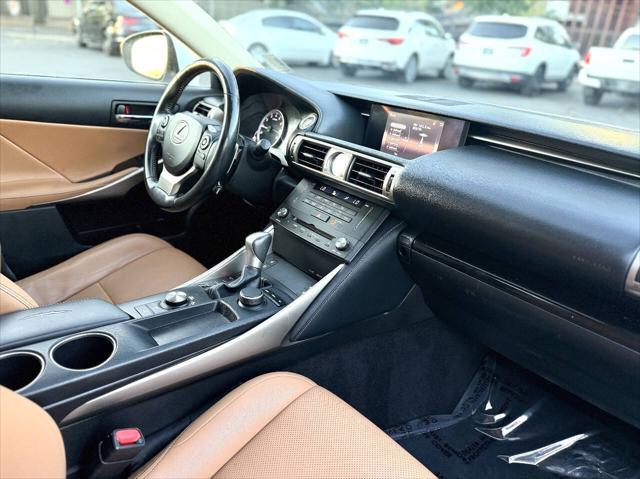 2016 Lexus IS 200t Base 4dr Sedan