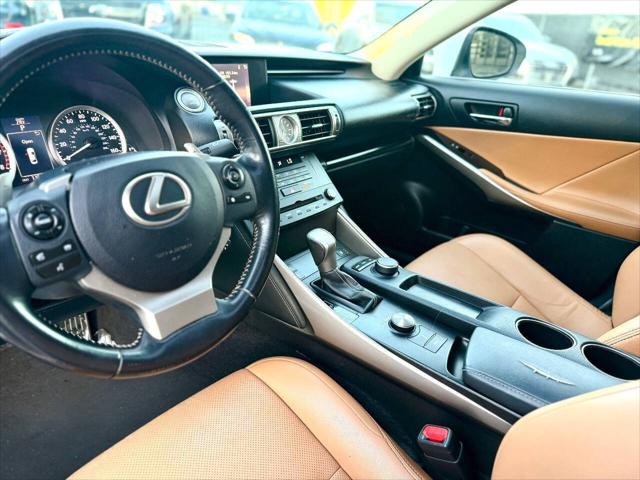2016 Lexus IS 200t Base 4dr Sedan