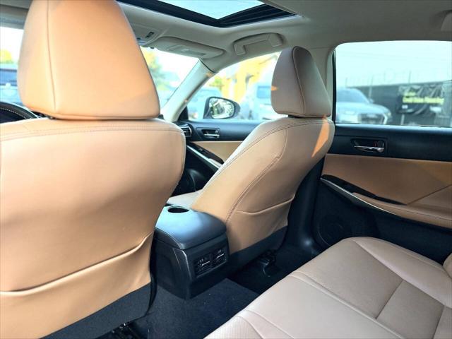2016 Lexus IS 200t Base 4dr Sedan