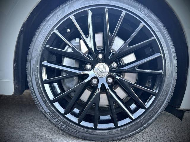 2016 Lexus IS 200t Base 4dr Sedan