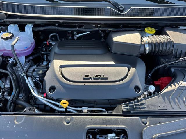2027 Chrysler Pacifica Pinnacle