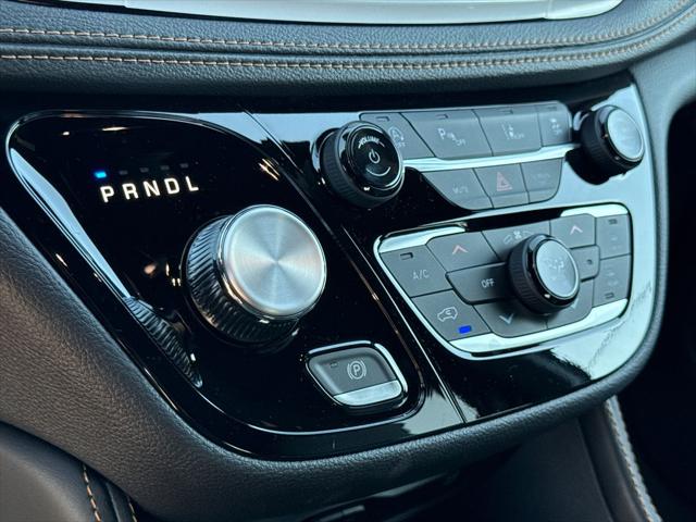 2027 Chrysler Pacifica Pinnacle