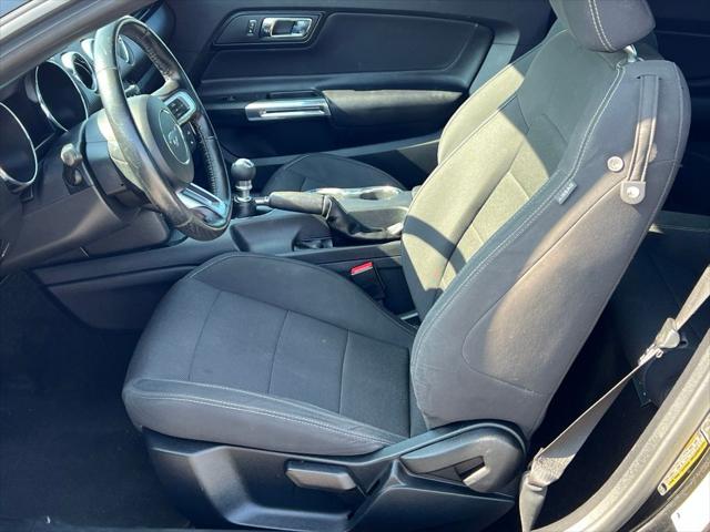 2016 Ford Mustang V6