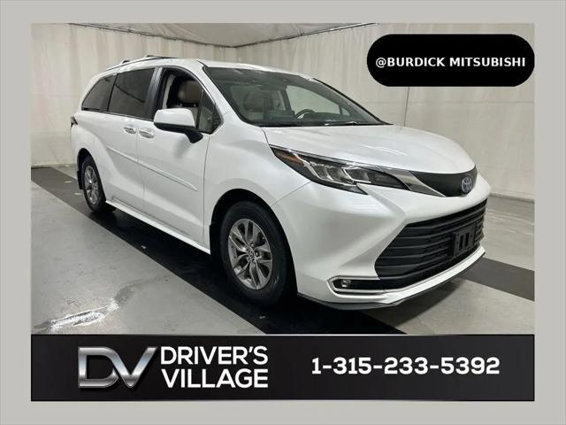 2023 Toyota Sienna XLE for sale in Cicero, NY