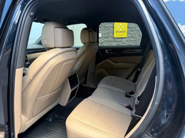 2021 Porsche Cayenne Cayenne