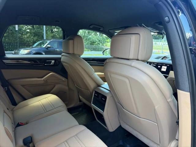 2021 Porsche Cayenne Cayenne