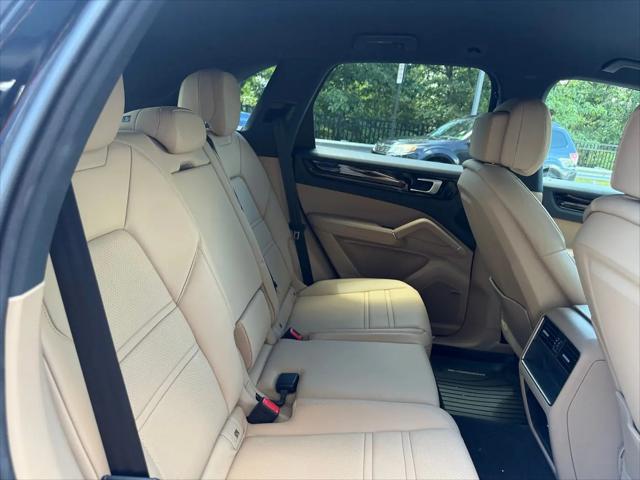2021 Porsche Cayenne Cayenne