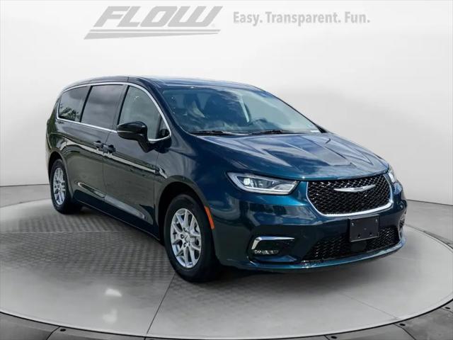 2024 Chrysler Pacifica Touring L for sale in Charlottesville, VA