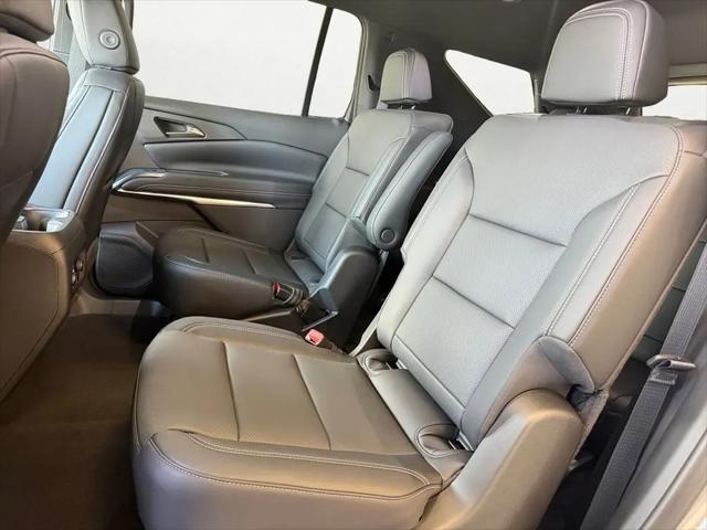 2027 Chevrolet Traverse FWD LT