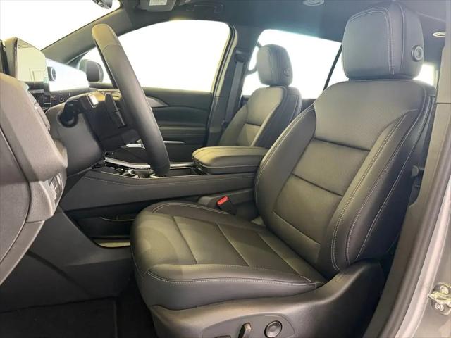 2027 Chevrolet Traverse FWD LT