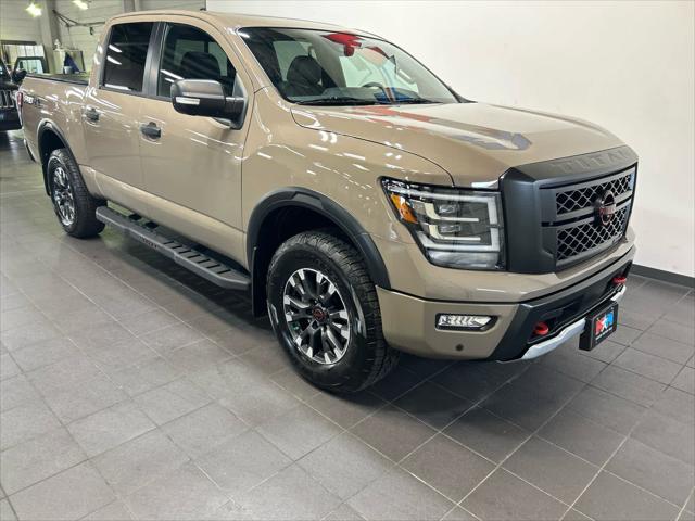 2024 Nissan TITAN Crew Cab PRO-4X 4x4 2024 Nissan TITAN Crew Cab PRO-4X 4x4