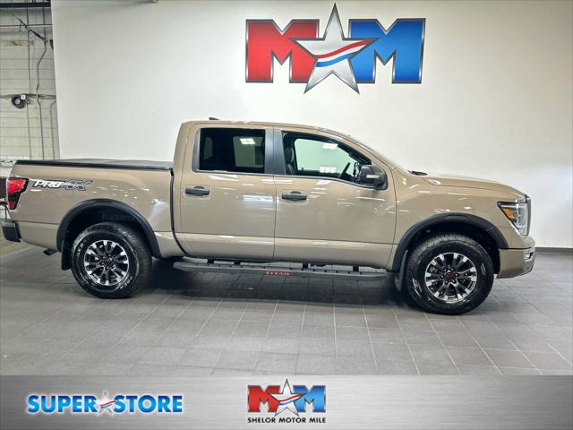 2024 Nissan TITAN Crew Cab PRO-4X 4x4 2024 Nissan TITAN Crew Cab PRO-4X 4x4