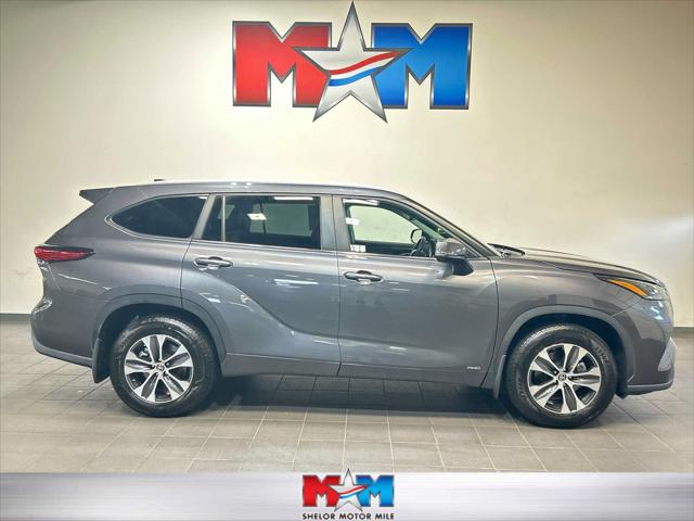 2023 Toyota Highlander Hybrid XLE
