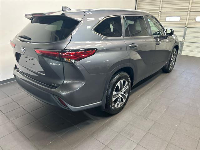 2023 Toyota Highlander Hybrid XLE