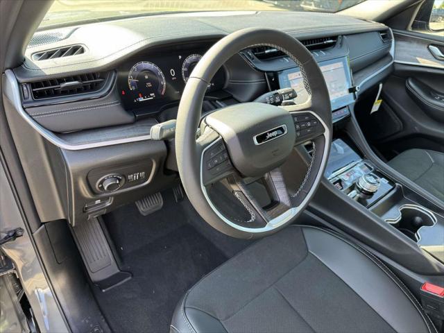 2027 Jeep Grand Cherokee L Laredo Altitude 2027 Jeep Grand Cherokee L Laredo Altitude